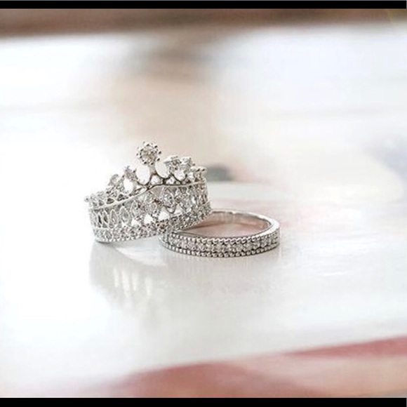 Jewelry - Fashion Jewelry 2 piece Imperial Crown Ring Set